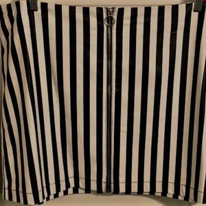 Black and White Stripped Skirt